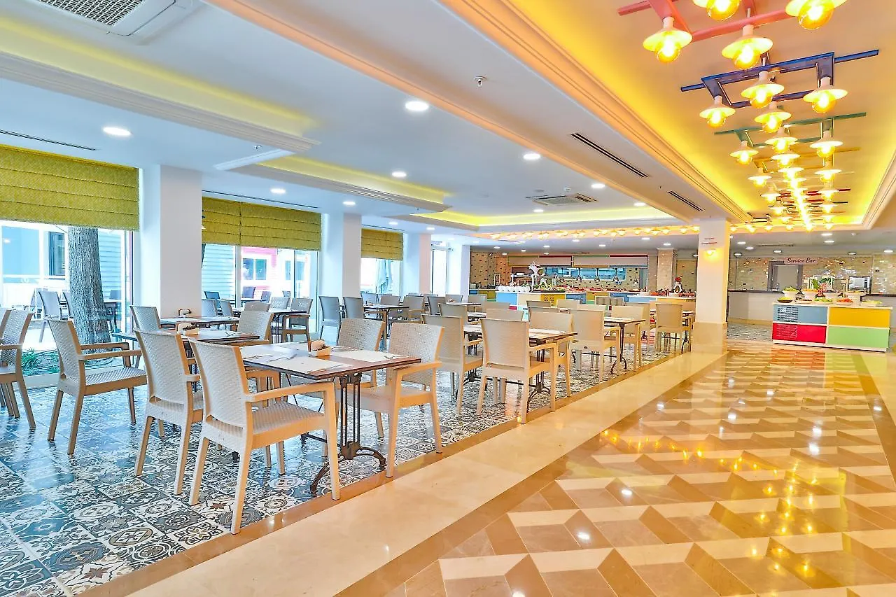 Crystal Club World Of Colours Hotel Bogazkent